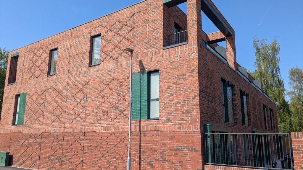 Cotter Street VELFAC window installation